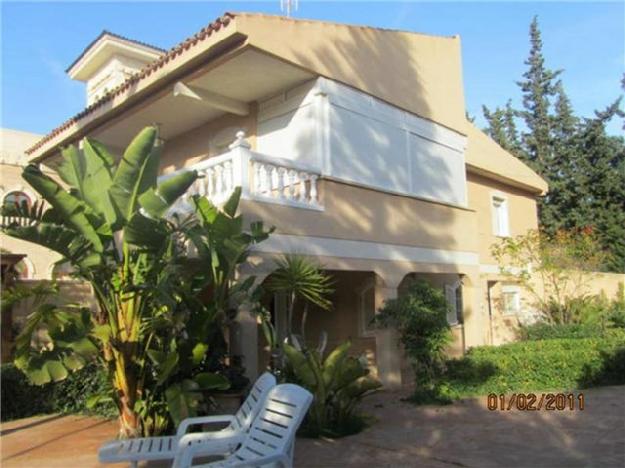 Se vende Magnifico chalet independiente con 4 dormitorios y 600 metros de parcela en Cabo Huertas