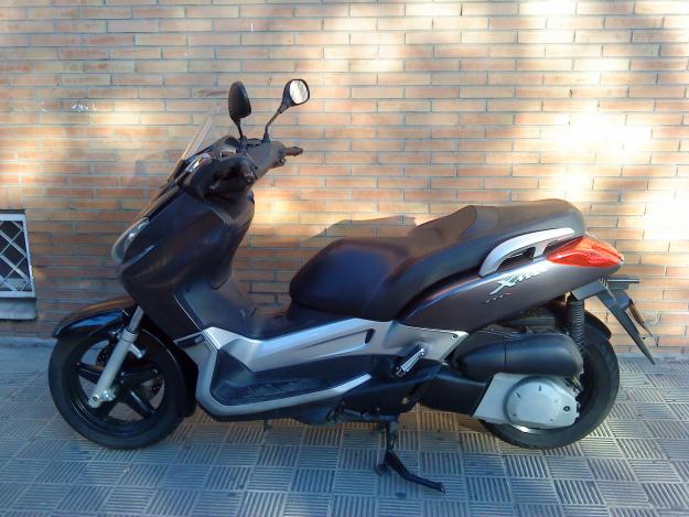 se vende XMAX 250 año 2005