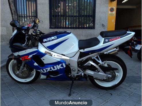 Suzuki GSXR 750