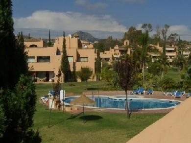 Apartamento con 3 dormitorios se vende en Benahavis, Costa del Sol