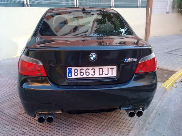 Vendo BMW M5, por falta de uso, guardado en garage,unico dueño, precio negociable.